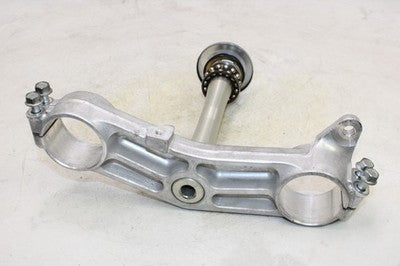 01-07 SUZUKI HAYABUSA GSX1300R OEM FRONT FORKS CLAMP LOWER TRIPLE TREE STEM