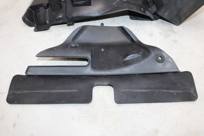 1996 Yamaha FZR600R OEM REAR BACK TAIL UNDERTAIL BATTERY TRAY PLASTIC W FENDER