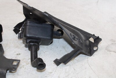 2008 YAMAHA V STAR 1100 XVS1100 CUSTOM OEM MOUNT BRACKET SET