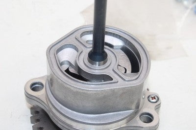 21-23 SUZUKI GSXS750Z OEM ENGINE MOTOR OIL PUMP