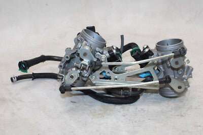 14-15 SUZUKI VSTROM 1000 DL1000A ABS OEM MAIN FUEL INJECTORS / THROTTLE BODIES