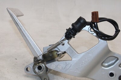 04-12 YAMAHA FJR1300A ABS OEM RIGHT REARSET REAR SET DRIVER FOOT PEG REST STOP