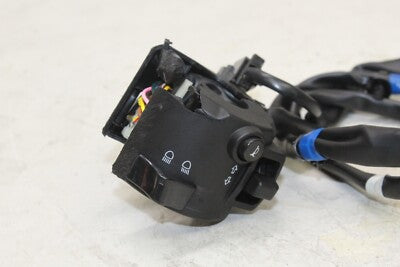 2023 YAMAHA YZF R3 OEM LEFT CLIP ON HANDLE HORN SIGNALS SWITCH SWITCHES