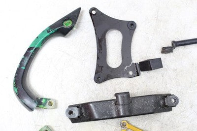 2007 KAWASAKI ZZR600 ZX600J OEM GAS TANK FUEL CELL PETROL BRACKET MOUNT MIX