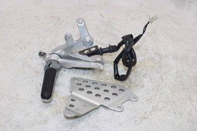 00-01 HONDA CBR929RR OEM RIGHT REARSET REAR SET DRIVER FOOT PEG REST STOP