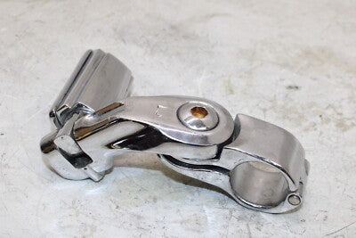 99-09 YAMAHA V STAR 1100 XVS1100 CUSTOM OEM RIGHT FRONT FOOT REST PEG STEP