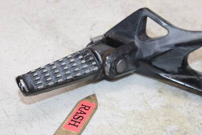 2008 KAWASAKI NINJA ZX6R OEM RIGHT REAR BACK PASSENGER FOOT PEG REST