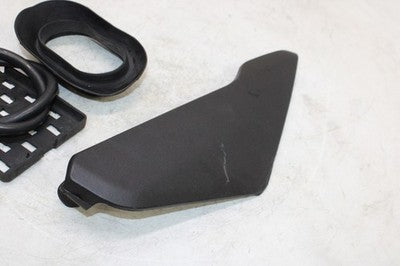 2005 SUZUKI GSXR 600 OEM FRONT DUCT COVERS PANEL COWL