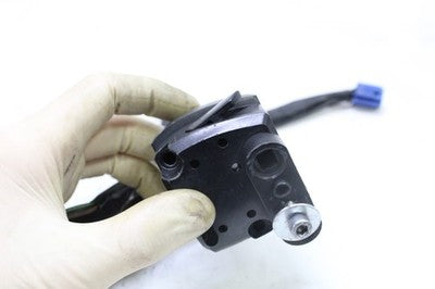 03-05 YAMAHA YZF R6 OEM RIGHT CLIP ON HANDLE KILL OFF START SWITCH SWITCHES