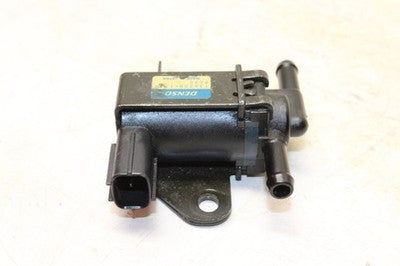 2001 HONDA CBR929RR OEM AIR VALVE SOLENOID TOP ENGINE SWITCH SENSOR