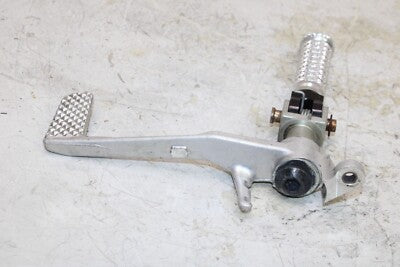 11-16 YAMAHA YZF R6 OEM RIGHT FRONT FOOT REST PEG STEP W PEDAL