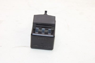 15-19 KAWASAKI VERSYS 1000 KLZ1000BFA OEM TURN SIGNAL BLINKER RELAY FLASHER