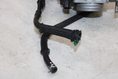 14-15 SUZUKI VSTROM 1000 DL1000A ABS OEM MAIN FUEL INJECTORS / THROTTLE BODIES