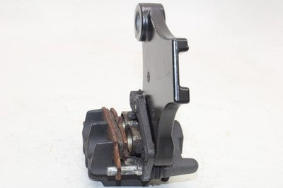 06-24 KAWASAKI VULCAN 900 VN900B CLASSIC OEM REAR BRAKE CALIPER W MOUNT BRACKET