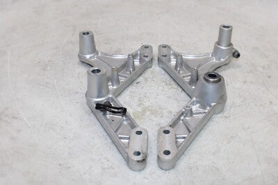 2002 SUZUKI VSTROM 1000 DL1000K OEM FRAME BRACKET MOUNT MOUNTING BRACKET PAIR