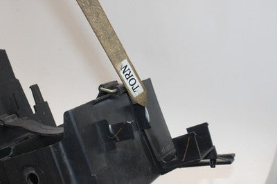 04-09 SUZUKI VSTROM 650 DL650 OEM REAR BACK TAIL UNDERTAIL BATTERY TRAY PLASTIC