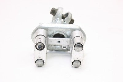 2005 YAMAHA VINO 125 YJ125 OEM FRONT FORK HANDLEBAR CLAMP BRACKET
