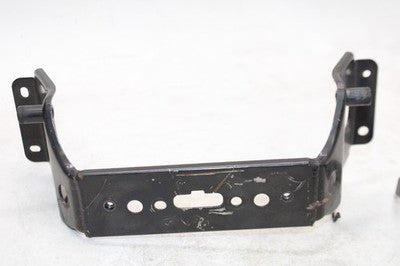 2004 YAMAHA VINO 125 XC125 OEM MISC BRACKET MOUNTS PAIR