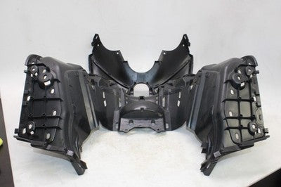 2018 YAMAHA XMAX CZD300A OEM FRONT CENTER COWL BODY TRIM FAIRING