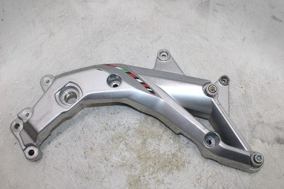 09-16 APRILIA DORSODURO 750 OEM RIGHT FRAME SIDE COVER COWL BRACKET