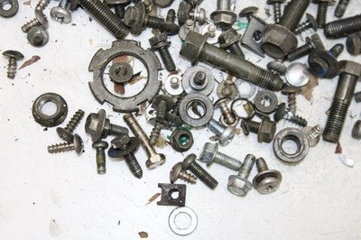 2004 YAMAHA VINO 125 XC125 OEM ENGINE MOUNTING BOLTS HARDWARE MOTOR SCREWS