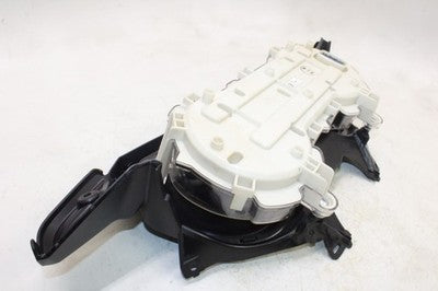2018 YAMAHA XMAX CZD300A OEM SPEEDO TACH GAUGES DISPLAY CLUSTER SPEEDOMETER