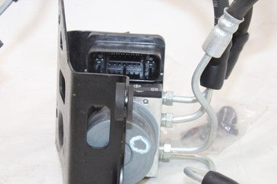 15-17 KAWASAKI VERSYS 1000 OEM ABS PUMP UNIT MODULE