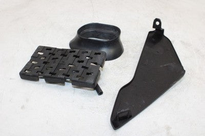 2005 SUZUKI GSXR 600 OEM FRONT DUCT COVERS PANEL COWL
