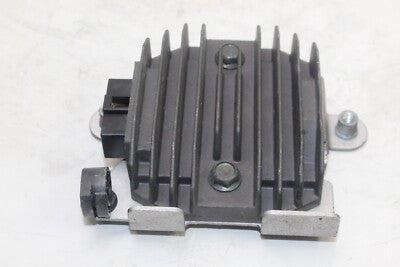 04-09 YAMAHA FZ6 OEM RECTIFIER VOLTAGE REGULATOR