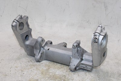 2001 HONDA CBR929RR OEM SWINGARM BRACKET MOUNT