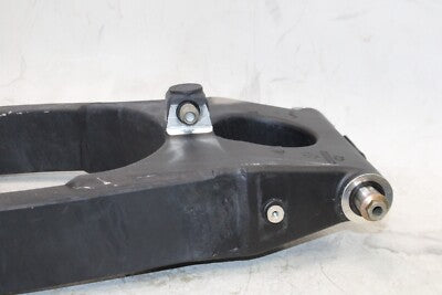 2004 TRIUMPH DAYTONA 600 OEM REAR SWINGARM BACK SUSPENSION SWING ARM