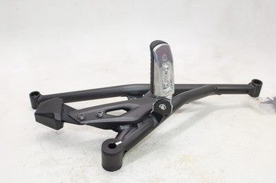 15-19 KAWASAKI VERSYS 1000 OEM RIGHT REAR BACK PASSENGER PEG