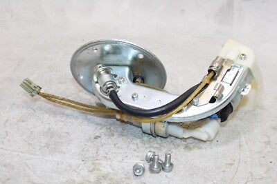 11-17 SUZUKI BOULEVARD C50 VL800 OEM FUEL GAS PUMP