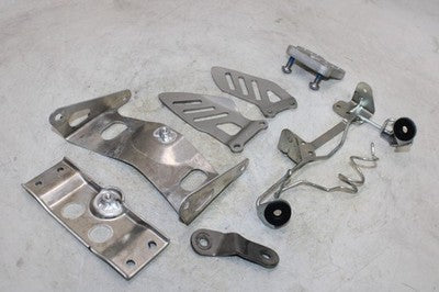 06-07 SUZUKI GSXR 750 OEM MOUNTING BRACKETS MOUNTS CHROME COVERS