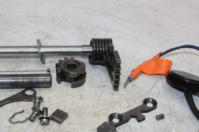 1990 SUZUKI GSXR1100 OEM SHIFTER SHIFT SHAFT W PULSE SENSOR
