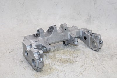 2001 HONDA CBR929RR OEM SWINGARM BRACKET MOUNT