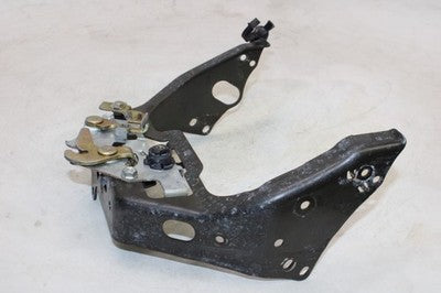 2003 HONDA METROPOLITAN 50 CHF50 OEM SEAT LOCK BRACKET