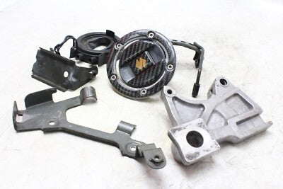 03-09 SUZUKI SV650S OEM GAS TANK FUEL CELL PETROL RESERVOIR BRACKET MOUNT SET
