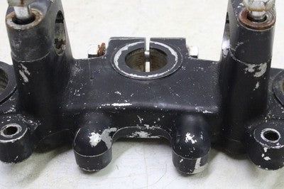 80-83 YAMAHA XT250 OEM FORKS UPPER TRIPLE TREE CLAMP