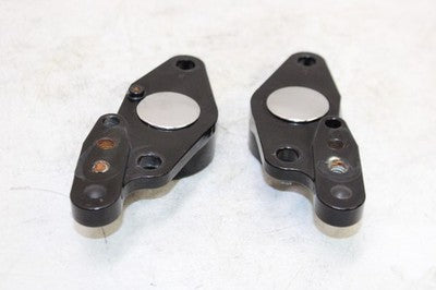 2004 HARLEY-DAVIDSON ELECTRA GLIDE STANDARD FLHT OEM SWINGARM MOUNT BRACKET PAIR
