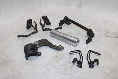 2004 YAMAHA V STAR 1100 XVS1100 OEM REFLECTOR BRACKETS MOUNTS MISC