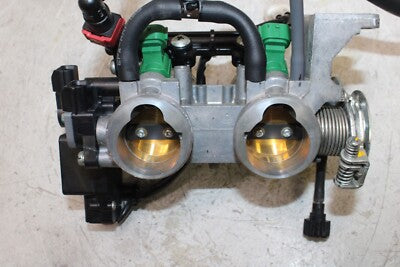 13-17 KAWASAKI NINJA 300 EX300B ABS OEM MAIN FUEL INJECTORS / THROTTLE BODIES
