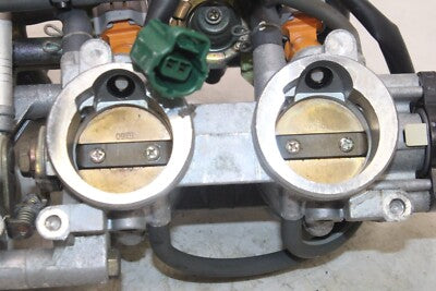 2006 YAMAHA FZ6 OEM MAIN FUEL INJECTORS / THROTTLE BODIES