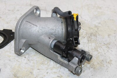 2006 SUZUKI BURGMAN 400 AN400S OEM MANIFOLD BRACKET PIPE