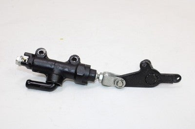 06-24 KAWASAKI VULCAN 900 VN900B CLASSIC OEM REAR BACK BRAKE MASTER CYLINDER