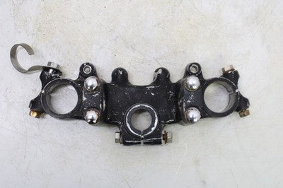 80-83 YAMAHA XT250 OEM FORKS UPPER TRIPLE TREE CLAMP