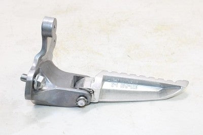 2018 YAMAHA XMAX CZD300A OEM RIGHT REAR BACK PASSENGER PEG