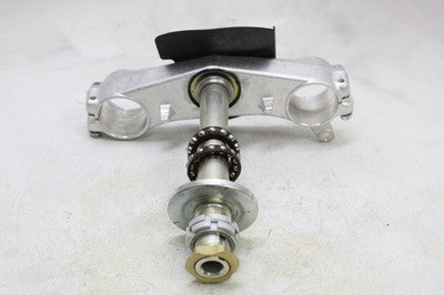 06-09 SUZUKI GSXR 600 OEM FRONT FORKS CLAMP LOWER TRIPLE TREE STEM