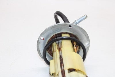 06-22 KAWASAKI VULCAN 900 VN900B CLASSIC OEM FUEL GAS PUMP