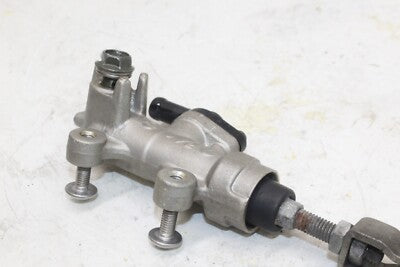2001 SUZUKI HAYABUSA GSX1300R OEM FRONT BRAKE MASTER CYLINDER